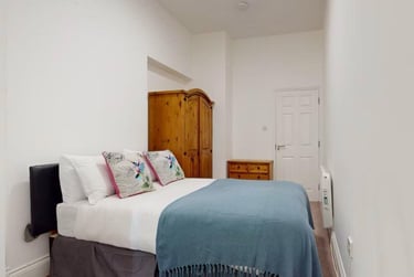 3 bed flat, Greenbank Road, Greenbank, Plymouth, PL48NH - Image 3